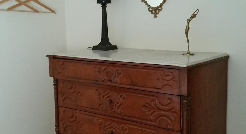 Apartmán Atico Del Holandes Balaguer Pokoj fotografie