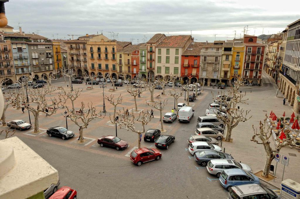 Apartmán Atico Del Holandes Balaguer Pokoj fotografie
